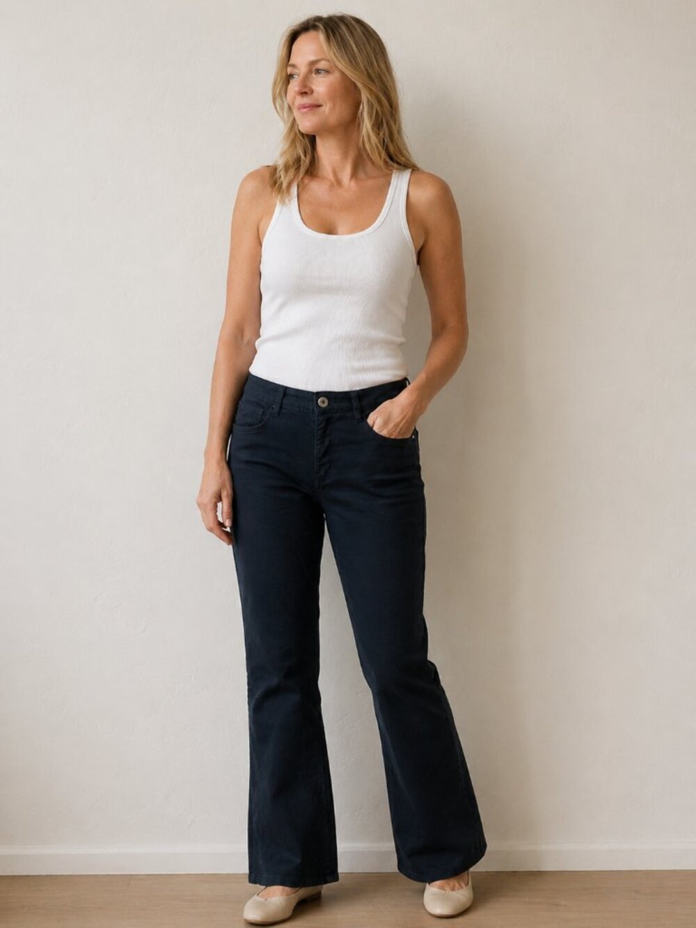 Laura Ashley black jeans. Straight bootcut legs size 4